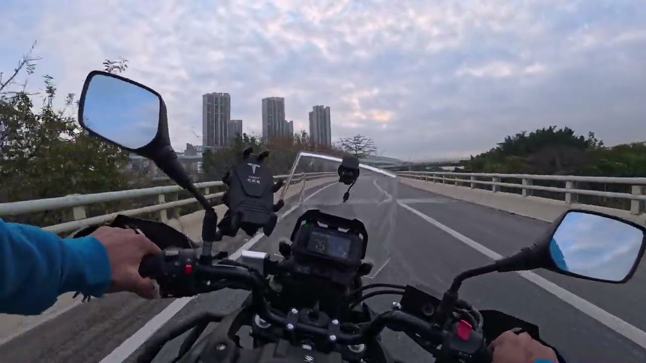 Ride motorcycle Go to work ( March 18 ,2026, in the morning)