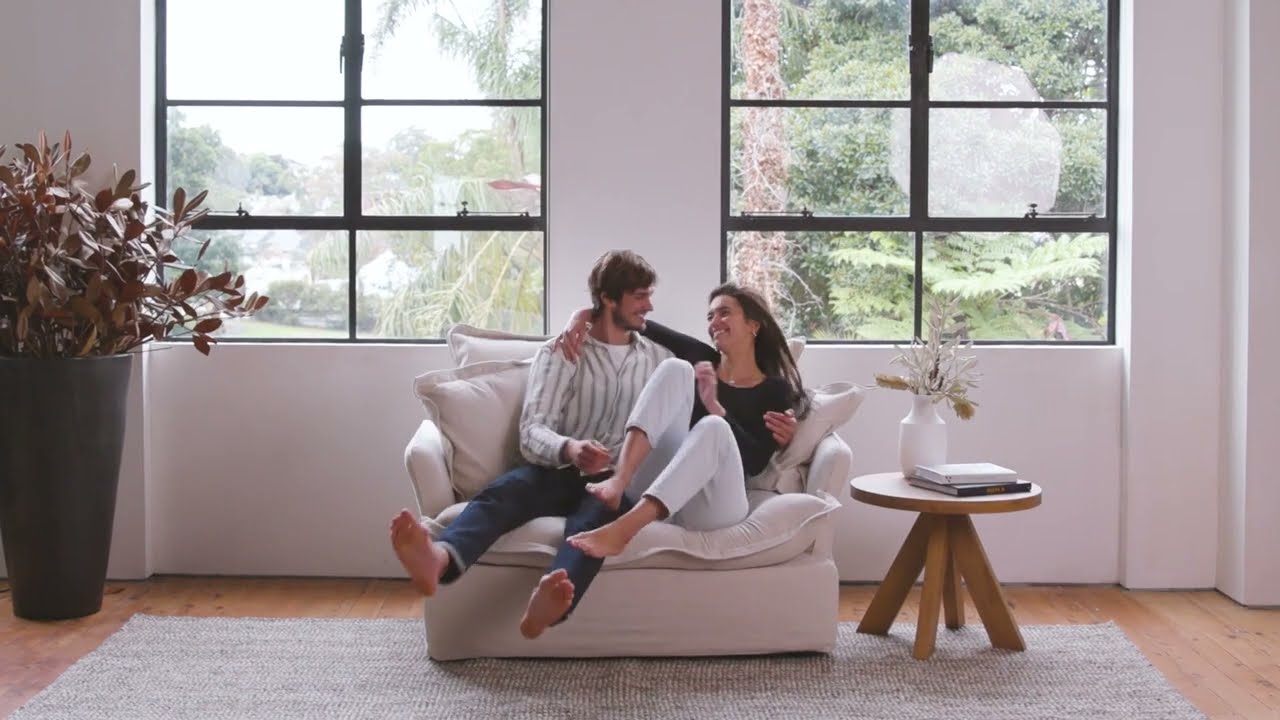Toorak Love Seat, Snuggle With That Special Someone - Lounge Lovers