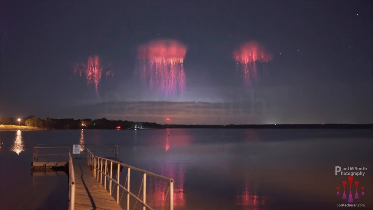Шторм «Красный спрайт» 2019 в 4K