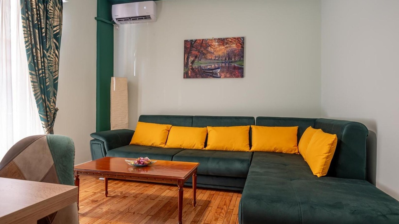 Athenian Thalia Apartment | Athens, Greece | Hotel Review 🌟