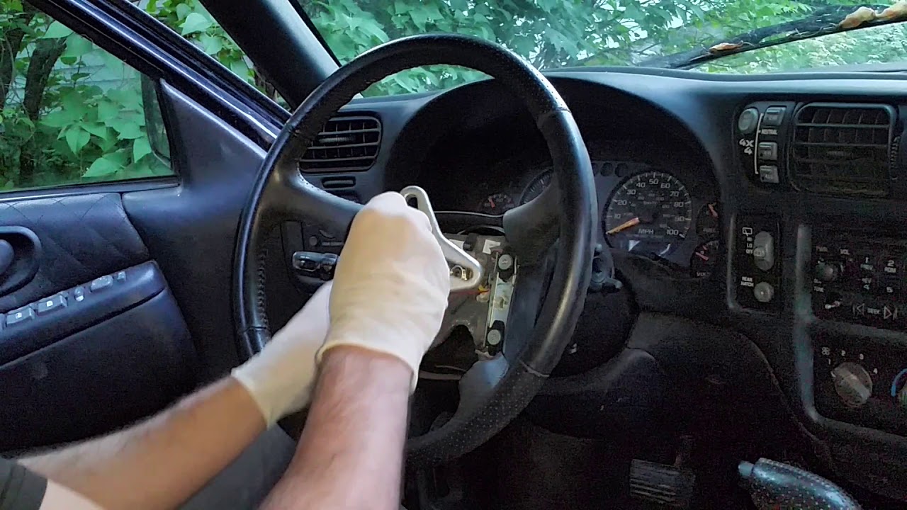 How To Remove an S10 Steering Wheel