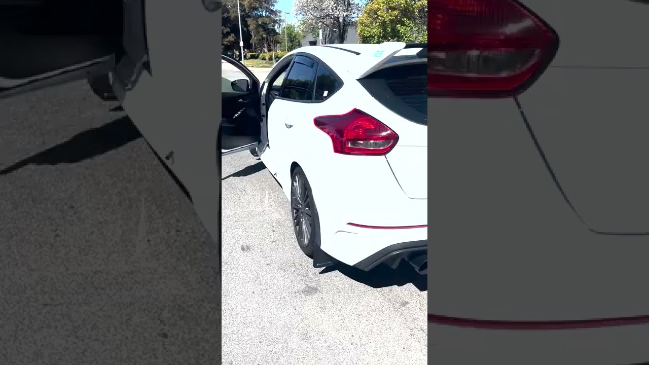 5000 RPM Launch Control! Ford Focus  RS! Turbo! Hot Hatchback! 