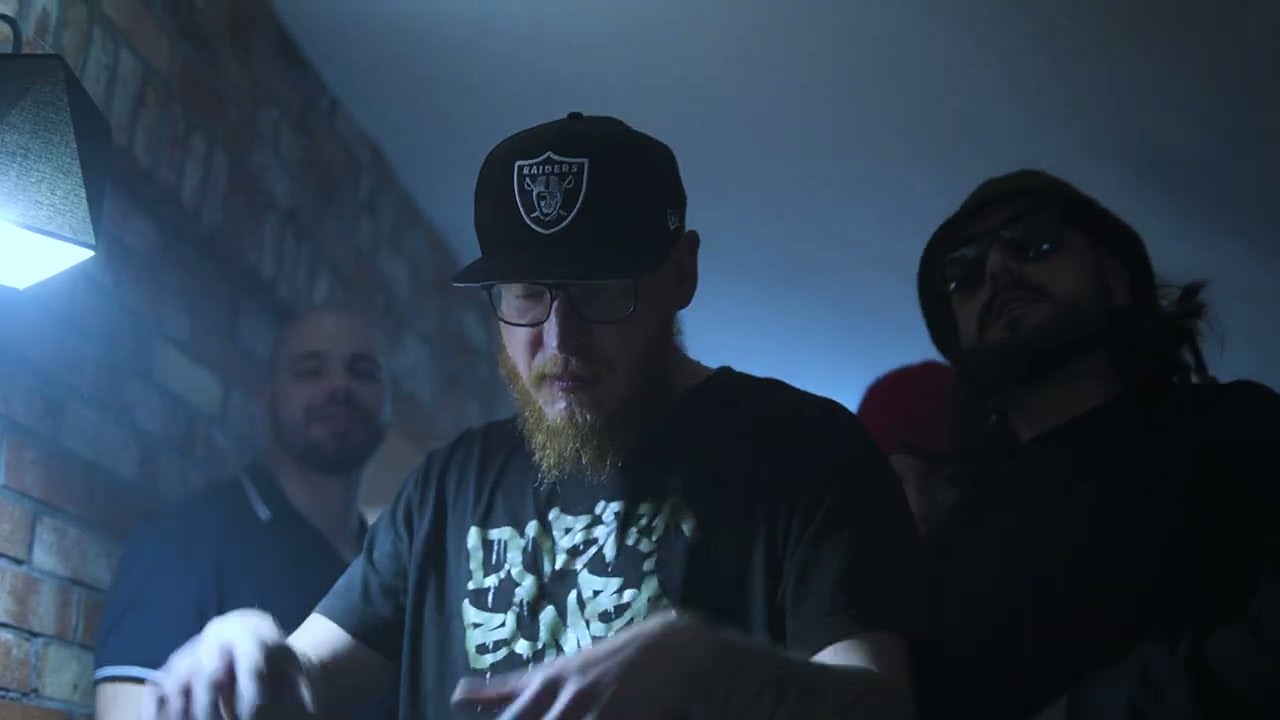 Koti Cnk & ARH - „ PRZED SIEBIE ” .prod. VintagemanBeats