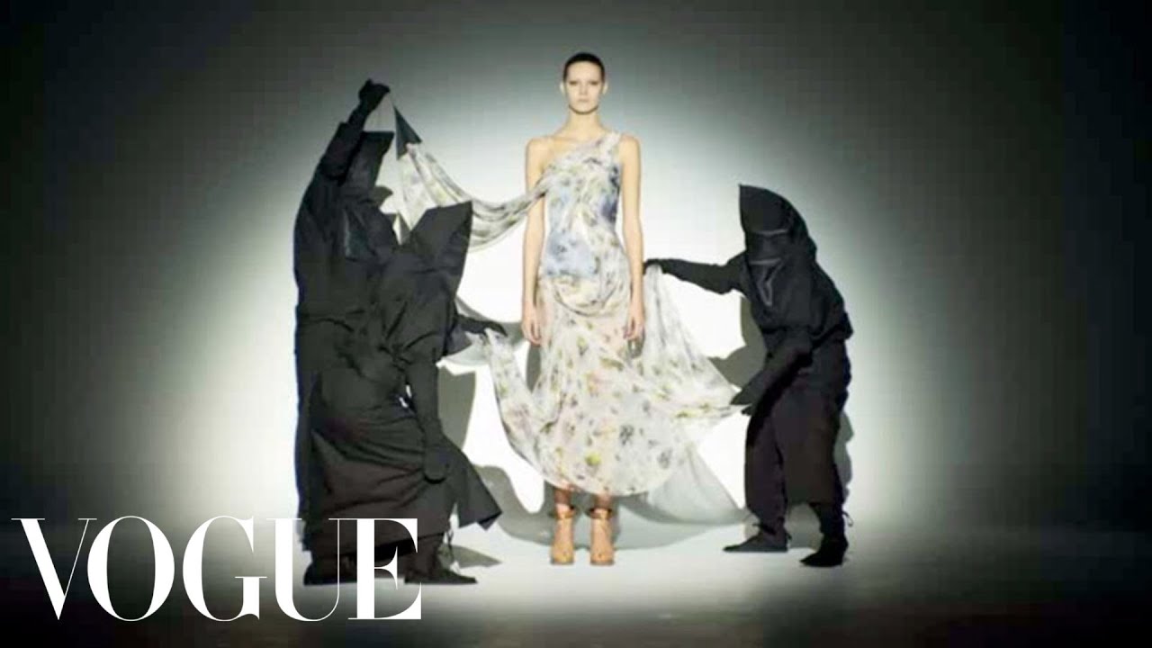 Chalayan Ready to Wear Spring 2011 Vogue Fashion Week Runway Show