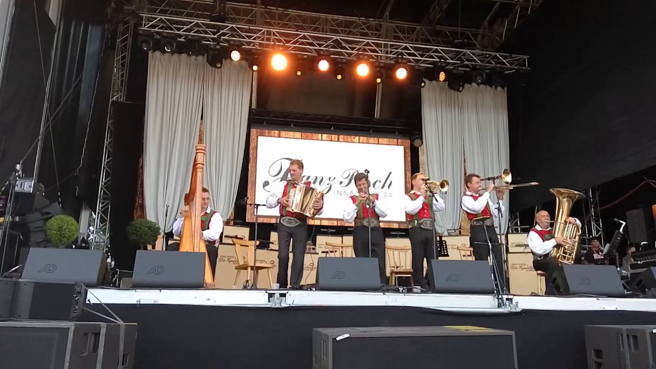 Franz Posch und seine Innbrüggler - Dem Land Tirol die Treue - Woodstock der Blasmusik 2016
