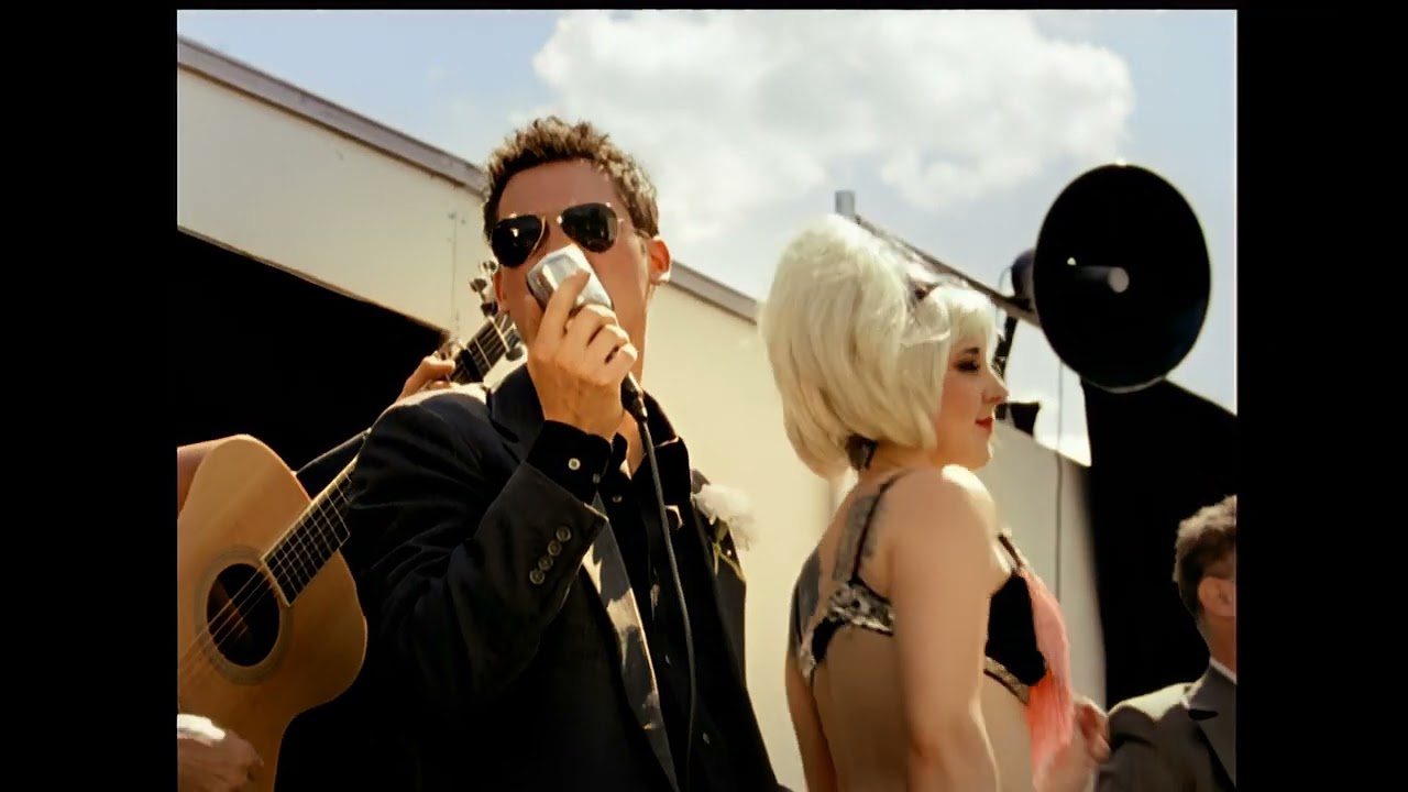 Old Crow Medicine Show - Wagon Wheel (Official Video Remastered)