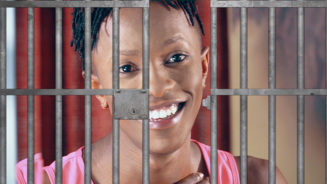 I Was Mistaken For A Woman And Taken To A Female Police Cell | Bribing Kenyan Policemen