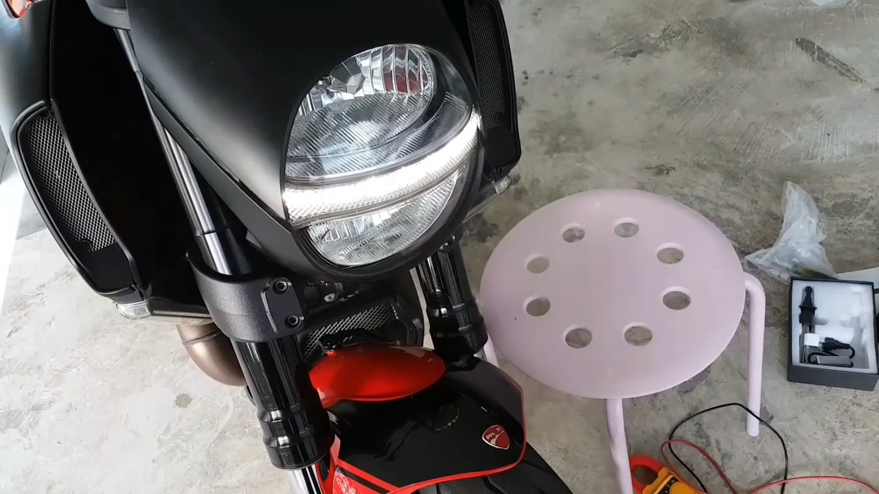 DUCATI DIAVEL HEADLIGHT REPLACEMENT
