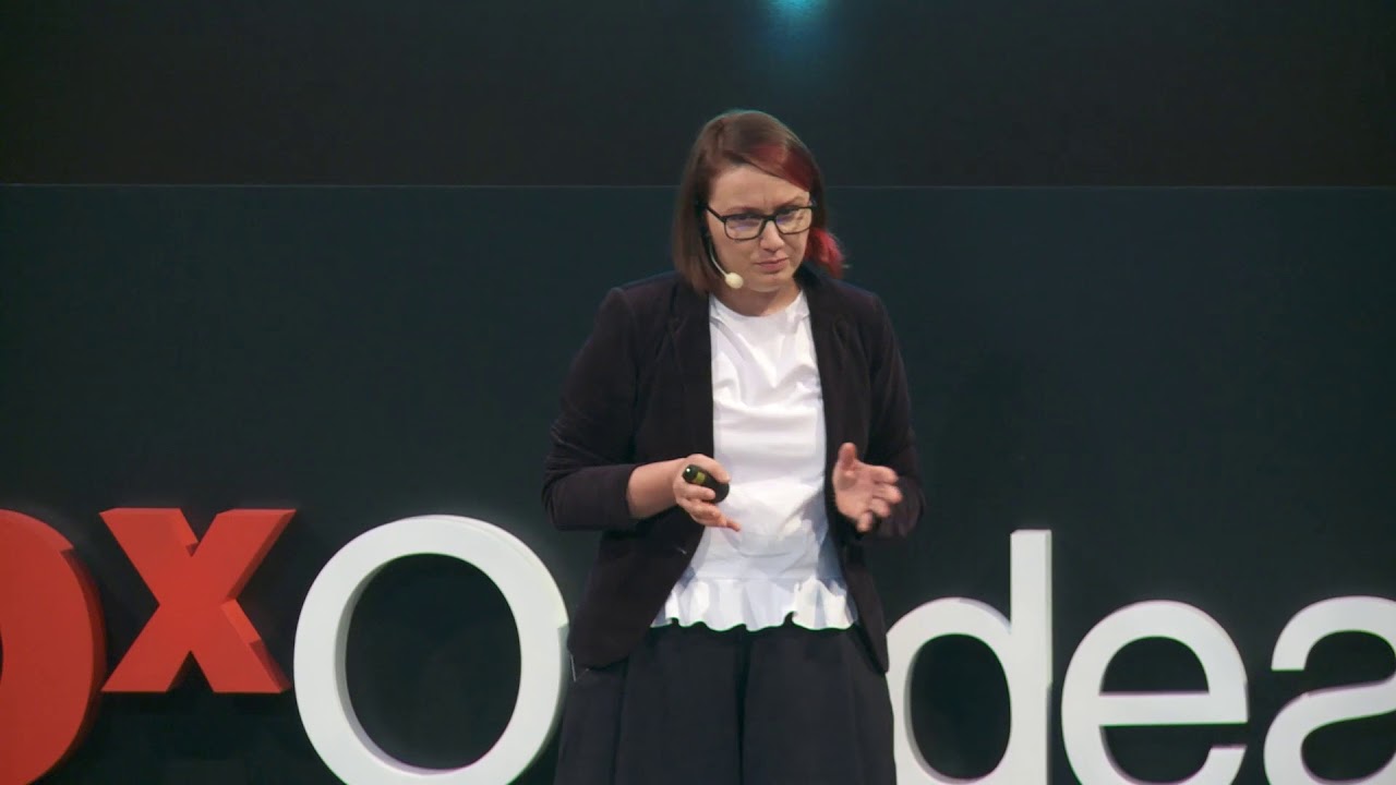 Evaluarea în școală: Mândrie și Prejudecată | Elena Coman | TEDxOradea
