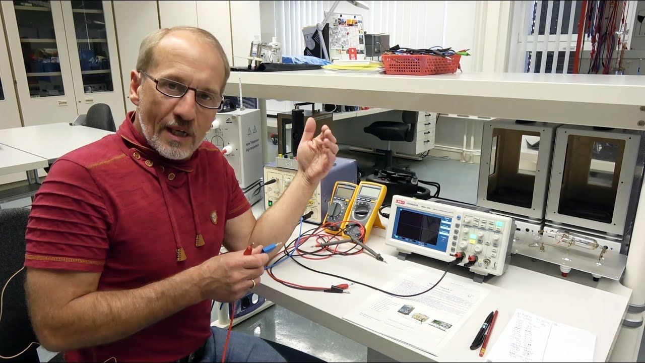 PHYSIK LABOR: Vorbereitung und Durchführung des Franck-Hertz-Versuchs