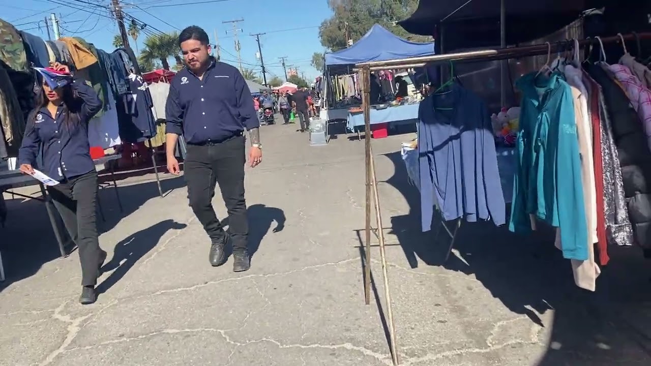 Compré fruta y remedios en el tianguis.