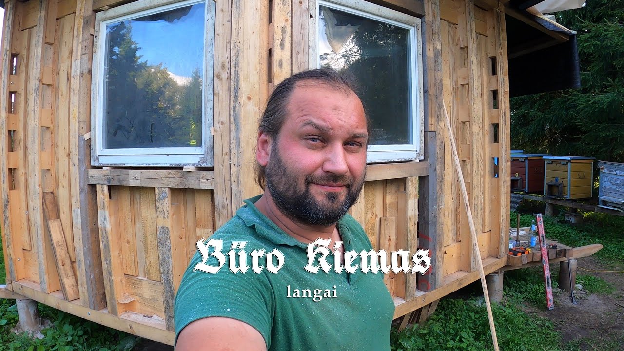Langai - Būro kiemas #24-25