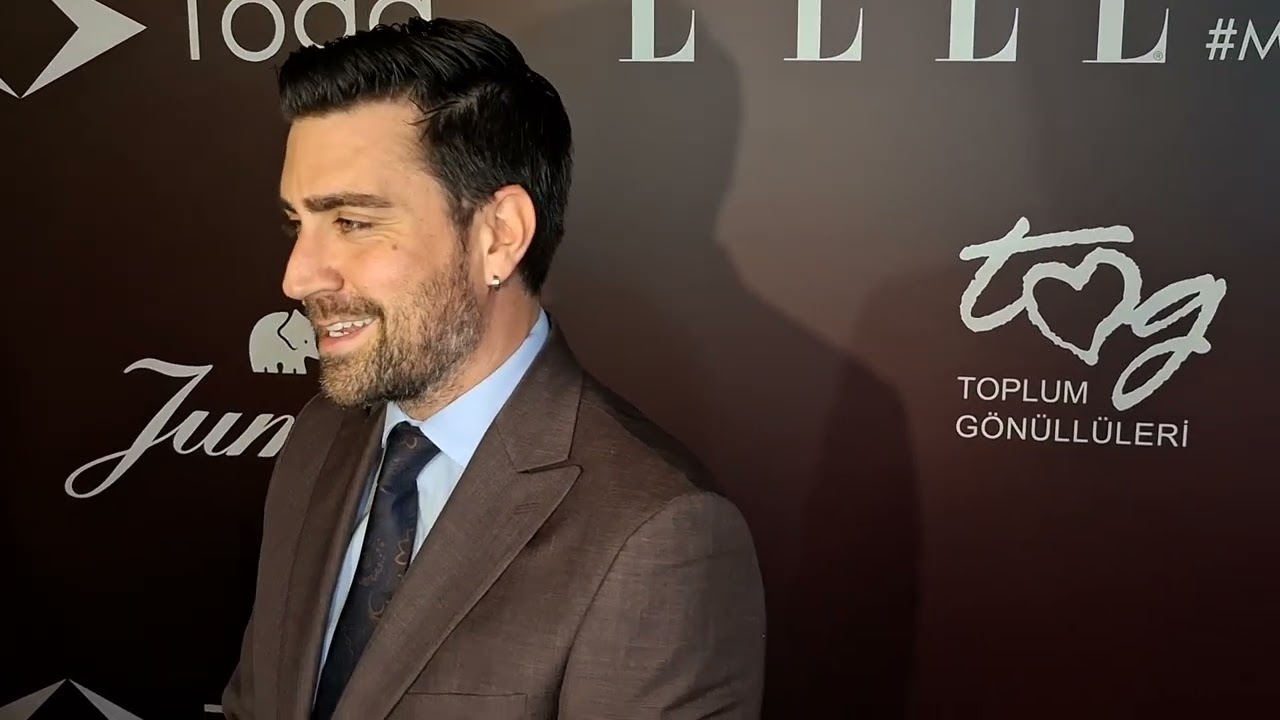 Çağlar Ertuğrul ünlü Hollywood yıldızına benzetilince ne yaşadı!
