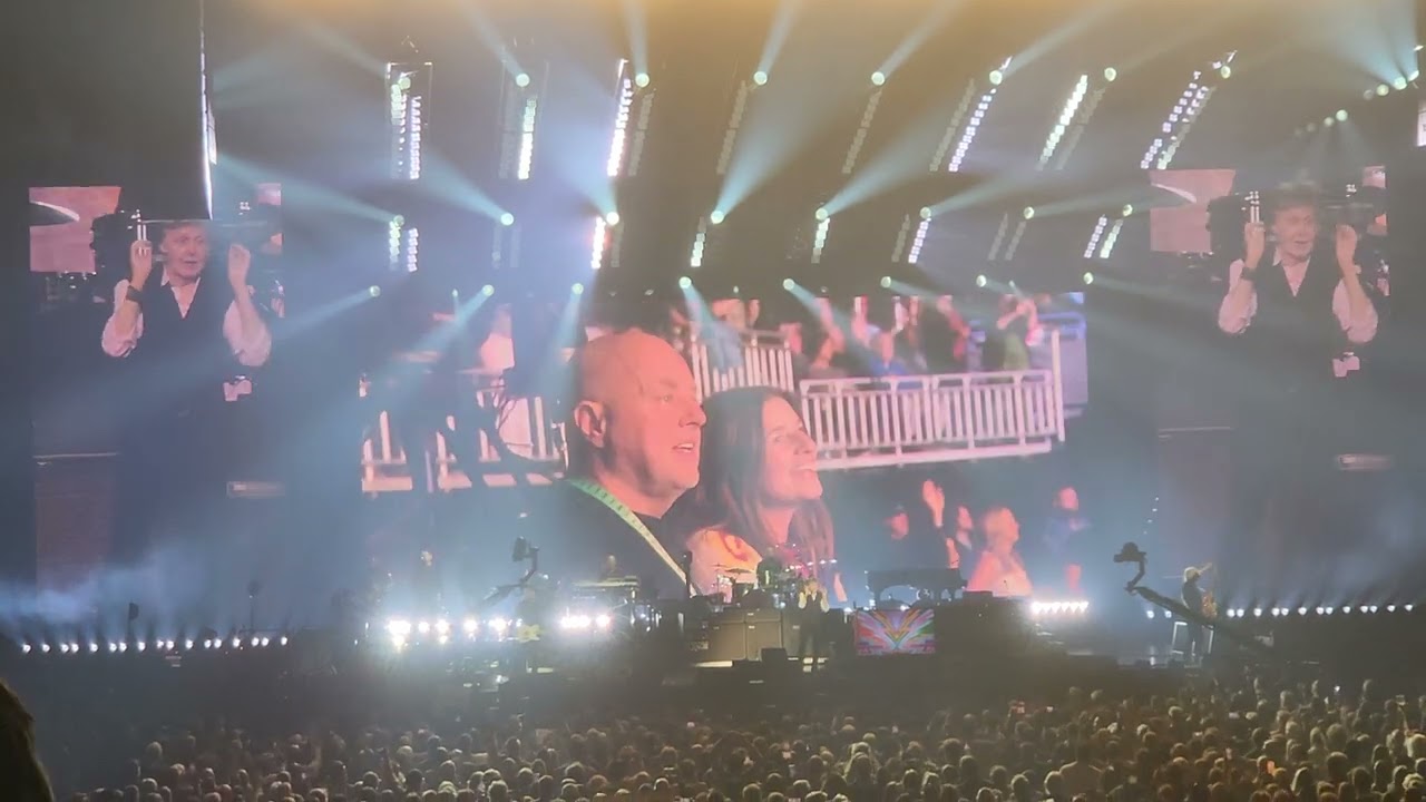 Paul McCartney New Orleans 10/29/25 Hey Jude