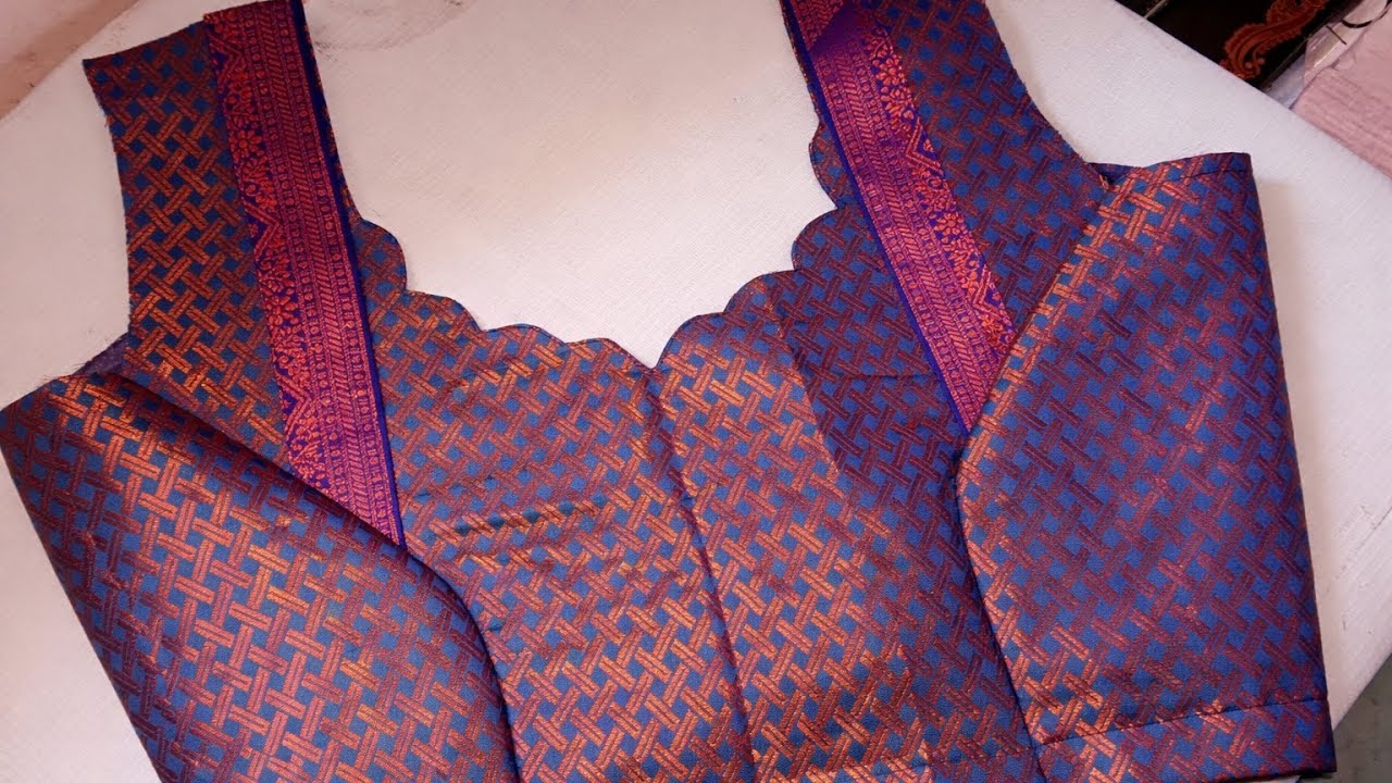 Trending Blouse Front Neck Design 😯💃|Easy Cutting &Stitching #blouse #cuttingandstitching 