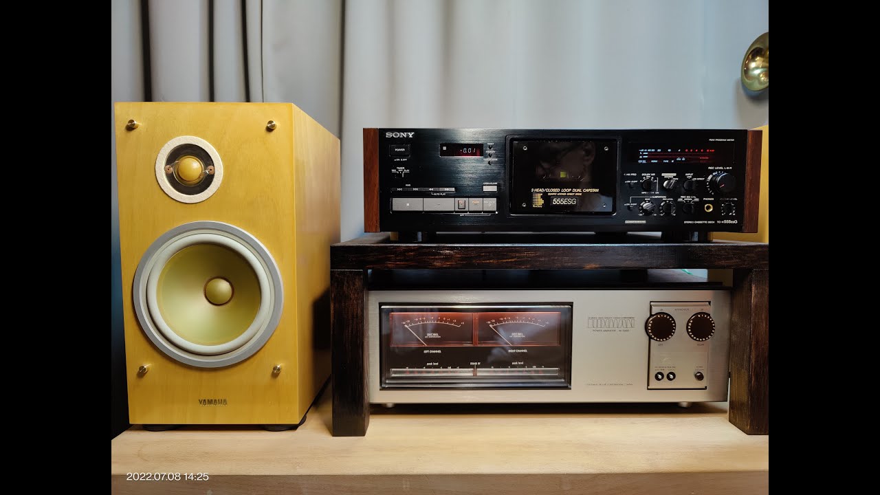 Yamaha NS-1 Classic, SONY 555 ESG, Luxman M-2000