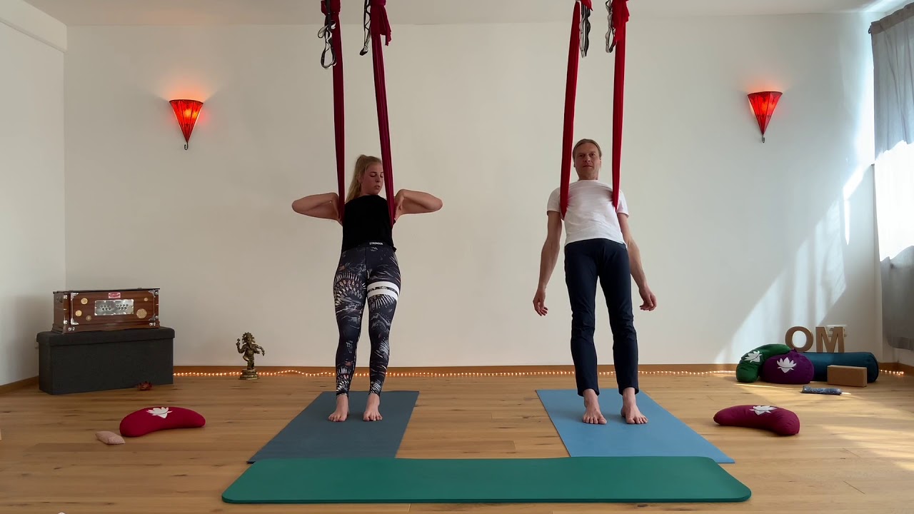 (Sanftes) Power Aerial Yoga mit Hanna & Andreas