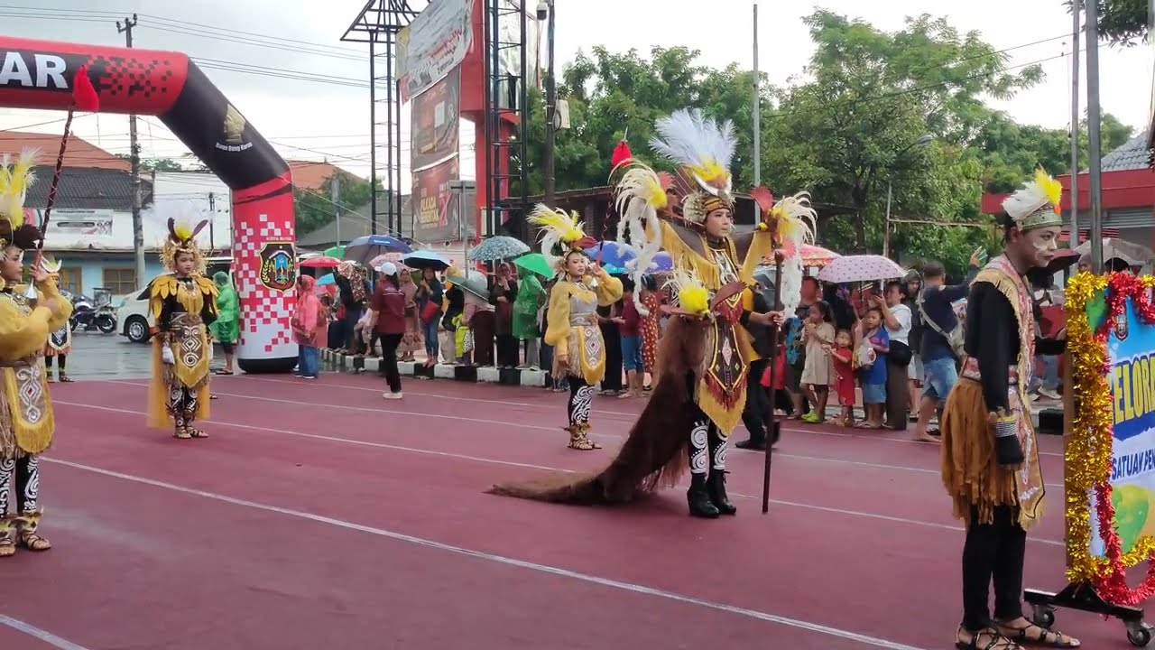 MARCHING BAND SDN 2 KEPANJENLOR BLITAR (LOMBA STREET PARADE PIALA BUNG KARNO BLITAR 2024)