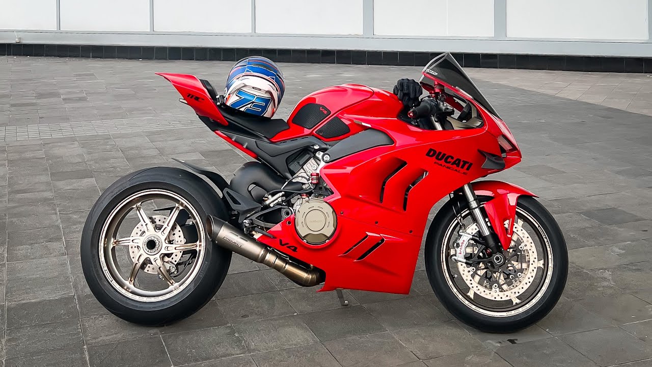 PURE SOUND DUCATI PANIGALE V4 + SC PROJECT S1 EXHAUST🔥 [4K]