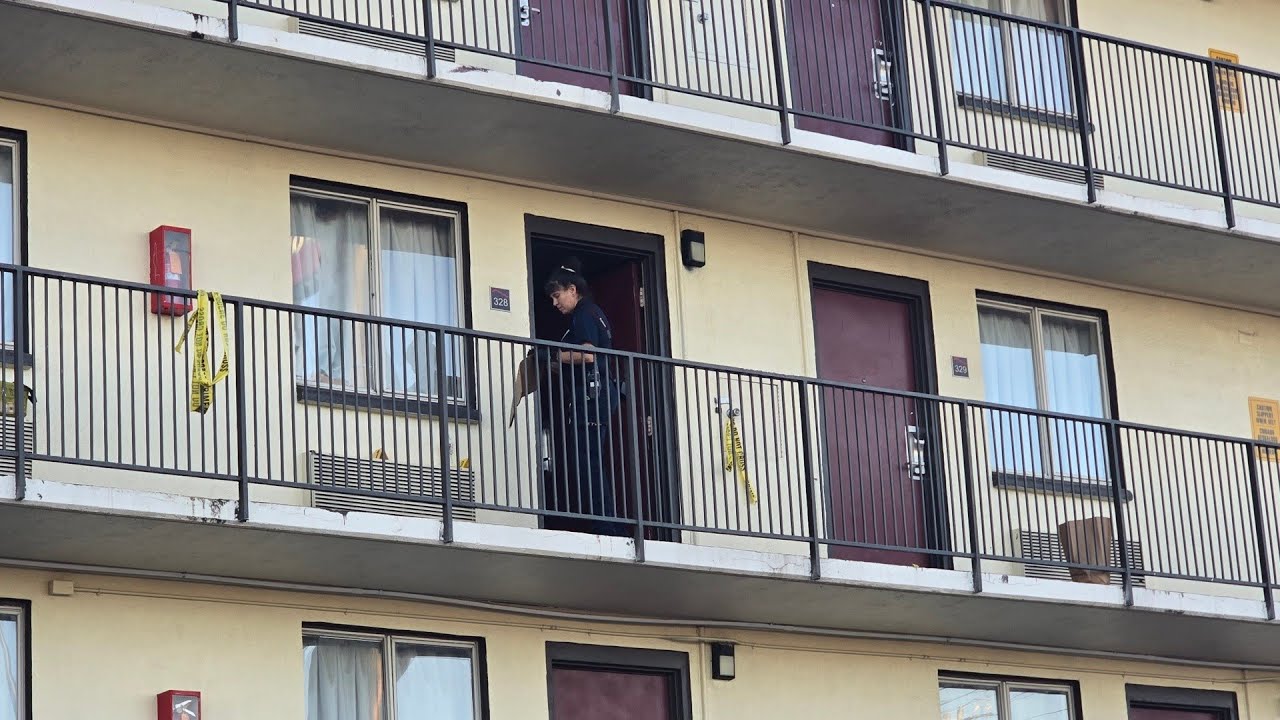 Man fatally shot at Northeast Side hotel after answering knock on door, police say
