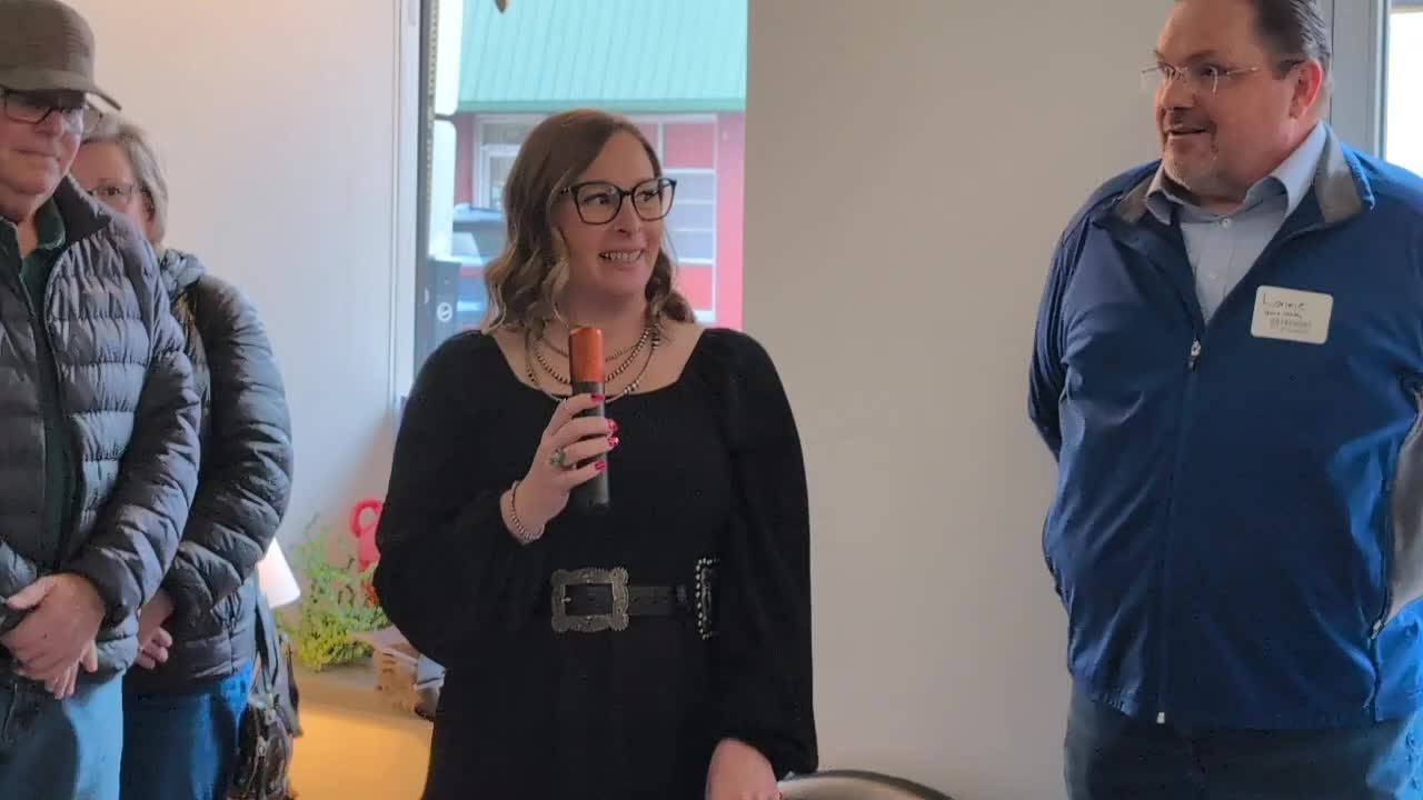 Ironwood Boutique celebrates opening with ribbon cutting