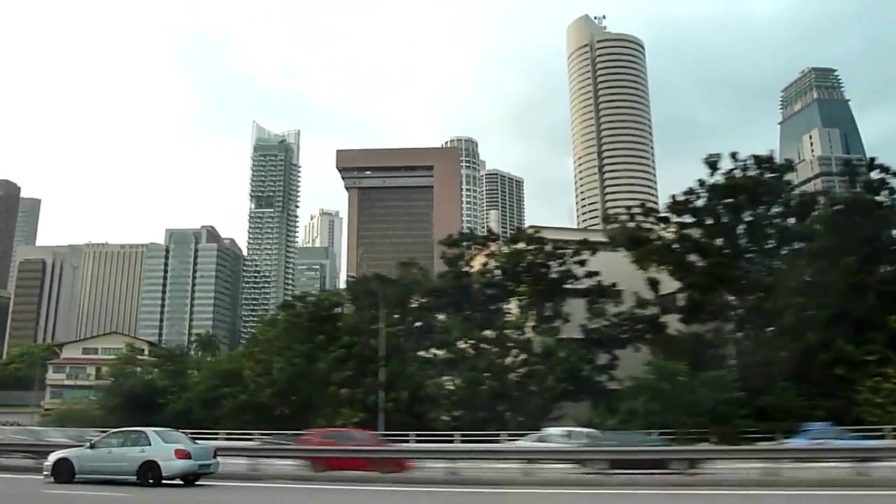 El skyline de Singapur, los impresionantes edificios del centro financiero de la ciudad