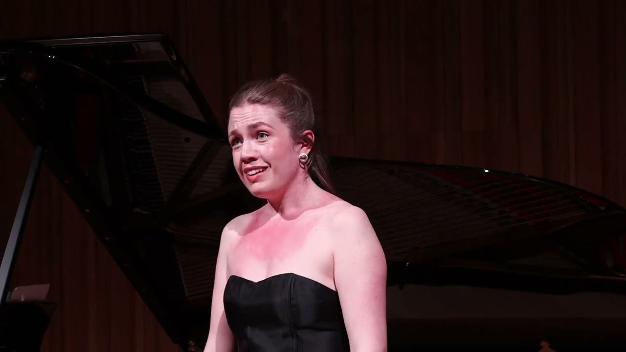Bethan Terry & Francesca Lauri performing 3. Separation from Four Night Songs by Madeleine Dring