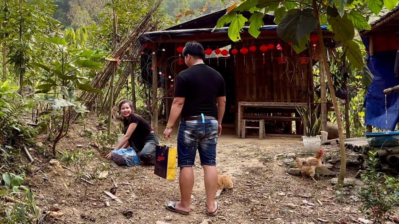 H&agrave; Visits Hồng&rsquo;s Little House on the Mountain Again