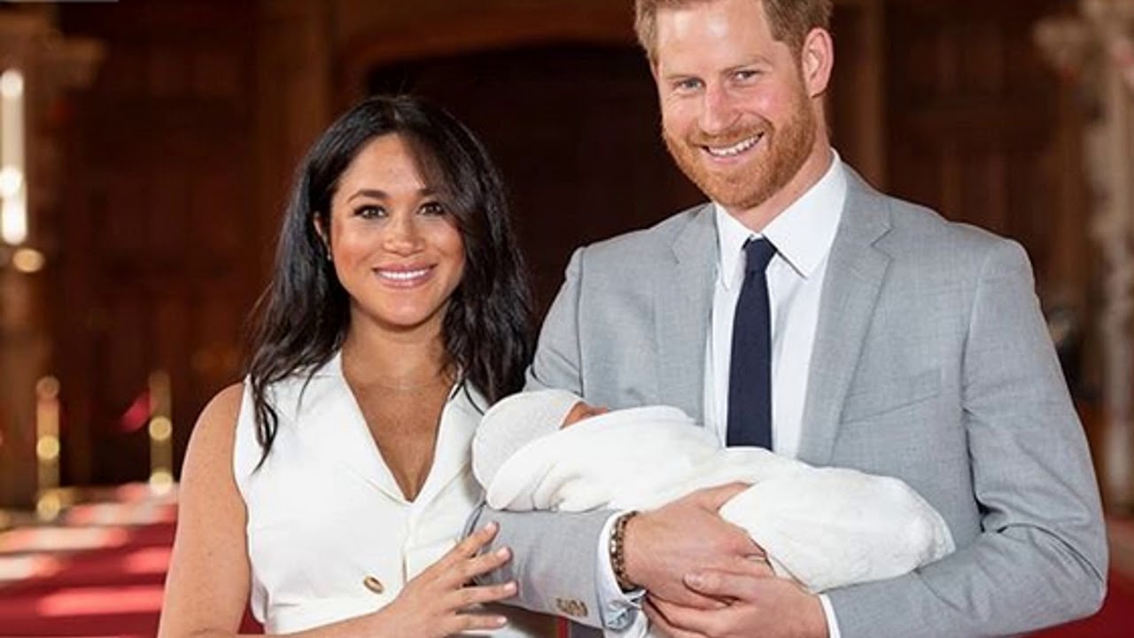 Meghan Markle and Prince Harry Debut The First Pics of Their ROYAL BABY BOY! [PICS]