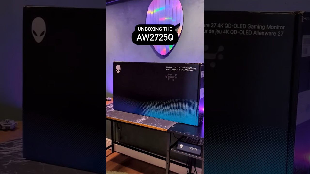 unboxing the new QD-OLED from Alienware