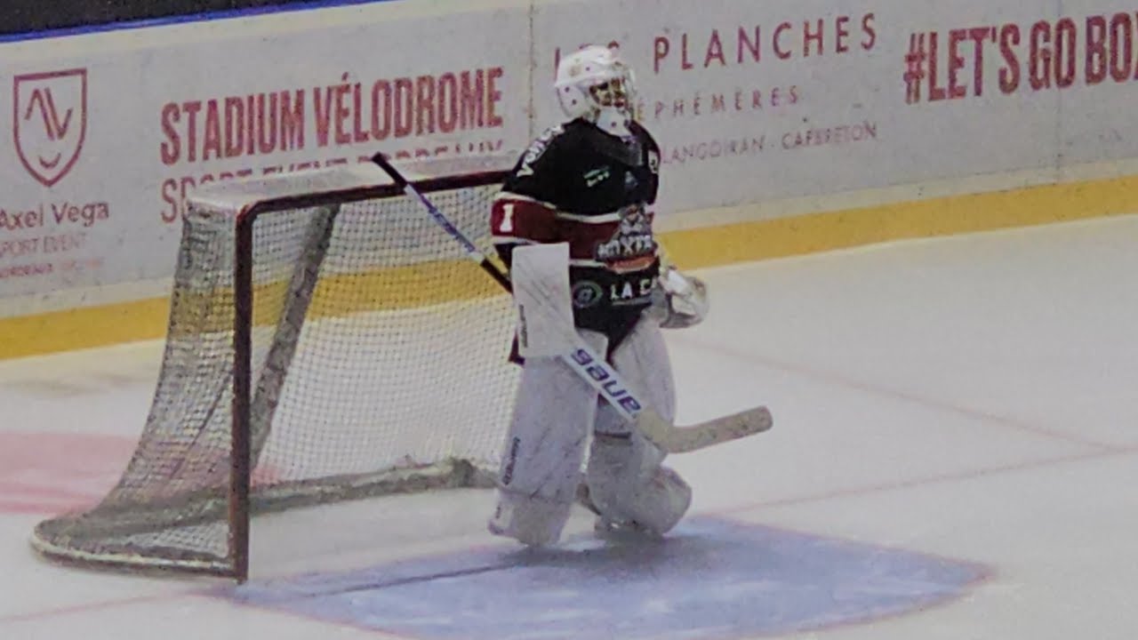 Back on Ice 🥅🔥 André’s U15 Hockey Comeback with Boxers Bordeaux!