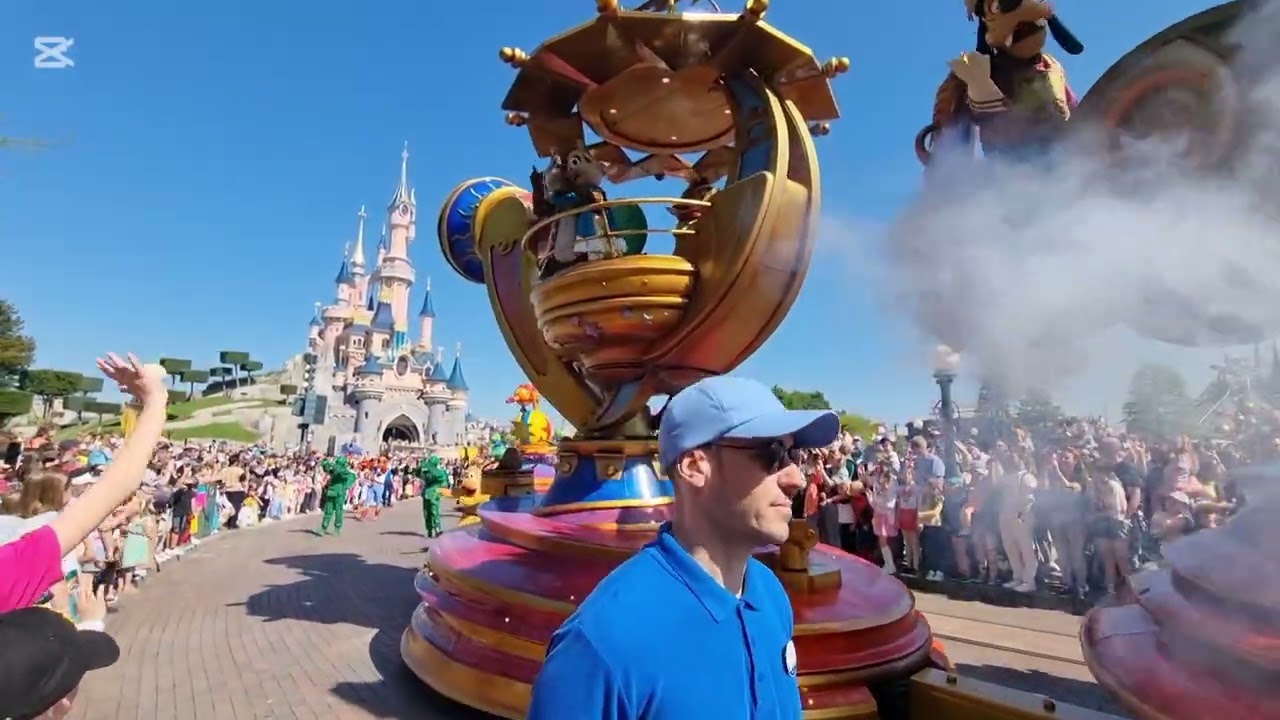 Parade at Disneyland Paris