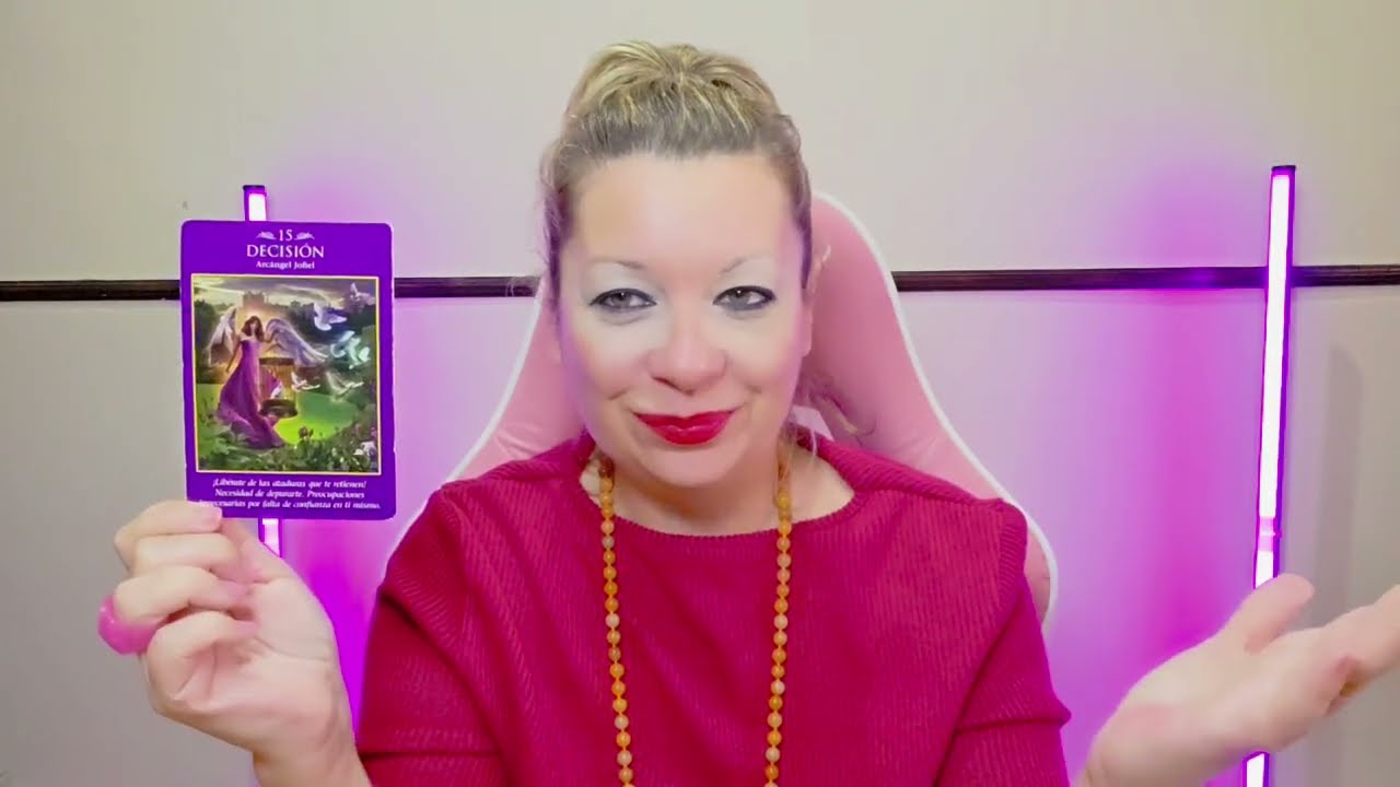 ¿Qué piensa? ¿Qué siente? ¿Qué va a hacer? -Tarot Interactivo