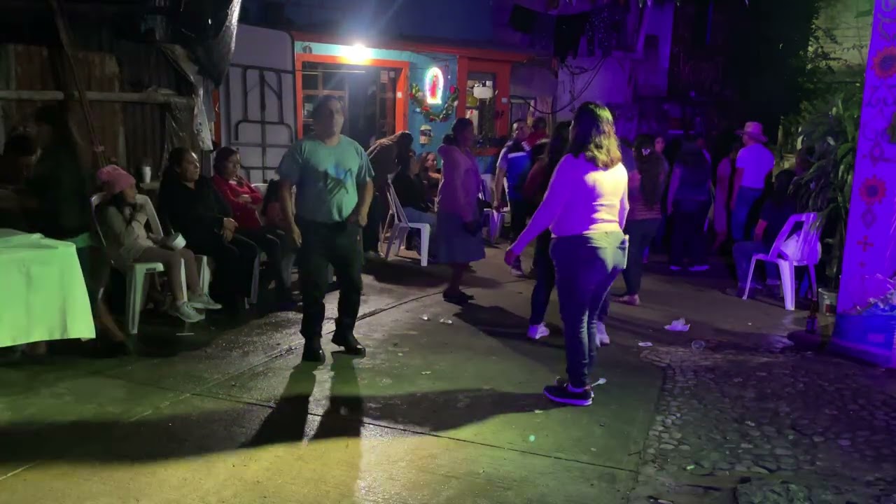 Cumple años en Papatlatla - banda santa Cecilia 