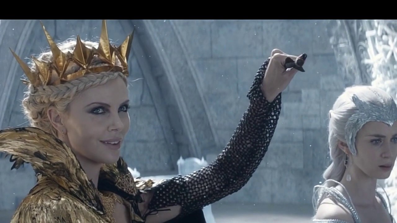 Freya & Ravenna / Castle -Halsey Huntsman Winters War
