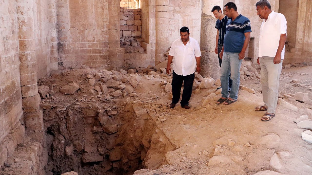 Definecilerin tahrip ettiği kilise, yıkılma tehlikesiyle karşı karşıya