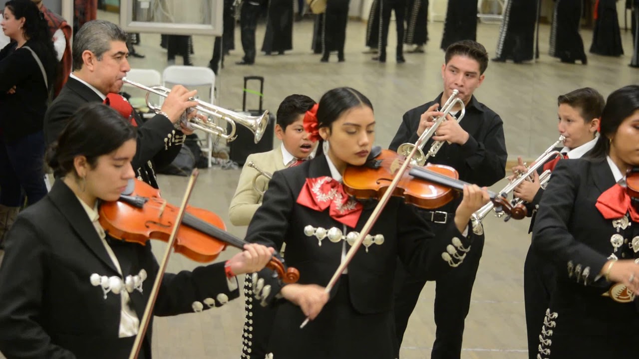 Plaza de la Raza Youth Mariachi 2017