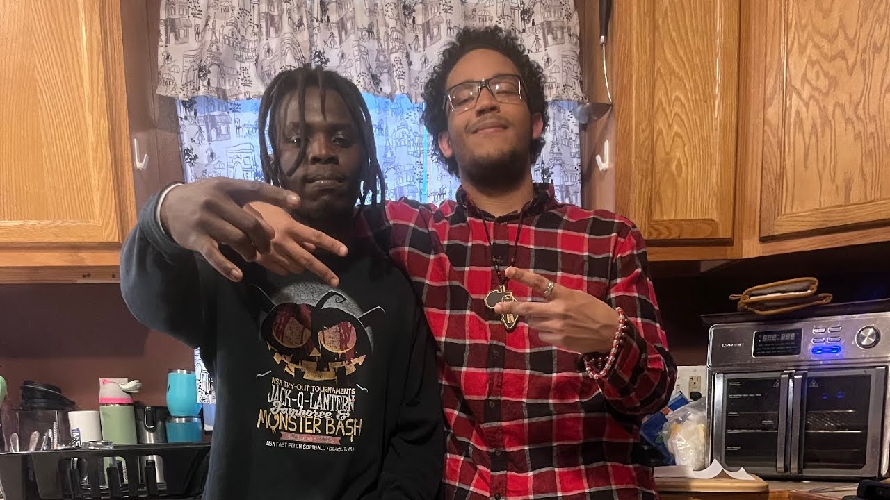 WIT DA CHICKEN REMIX - YOUNG N DAY X EMDOG (OFFICIAL MUSIC VIDEO)