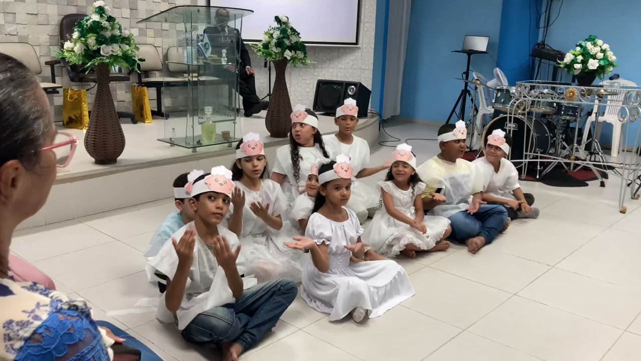Apresentação do ministério infantil homenagem dia do pastor