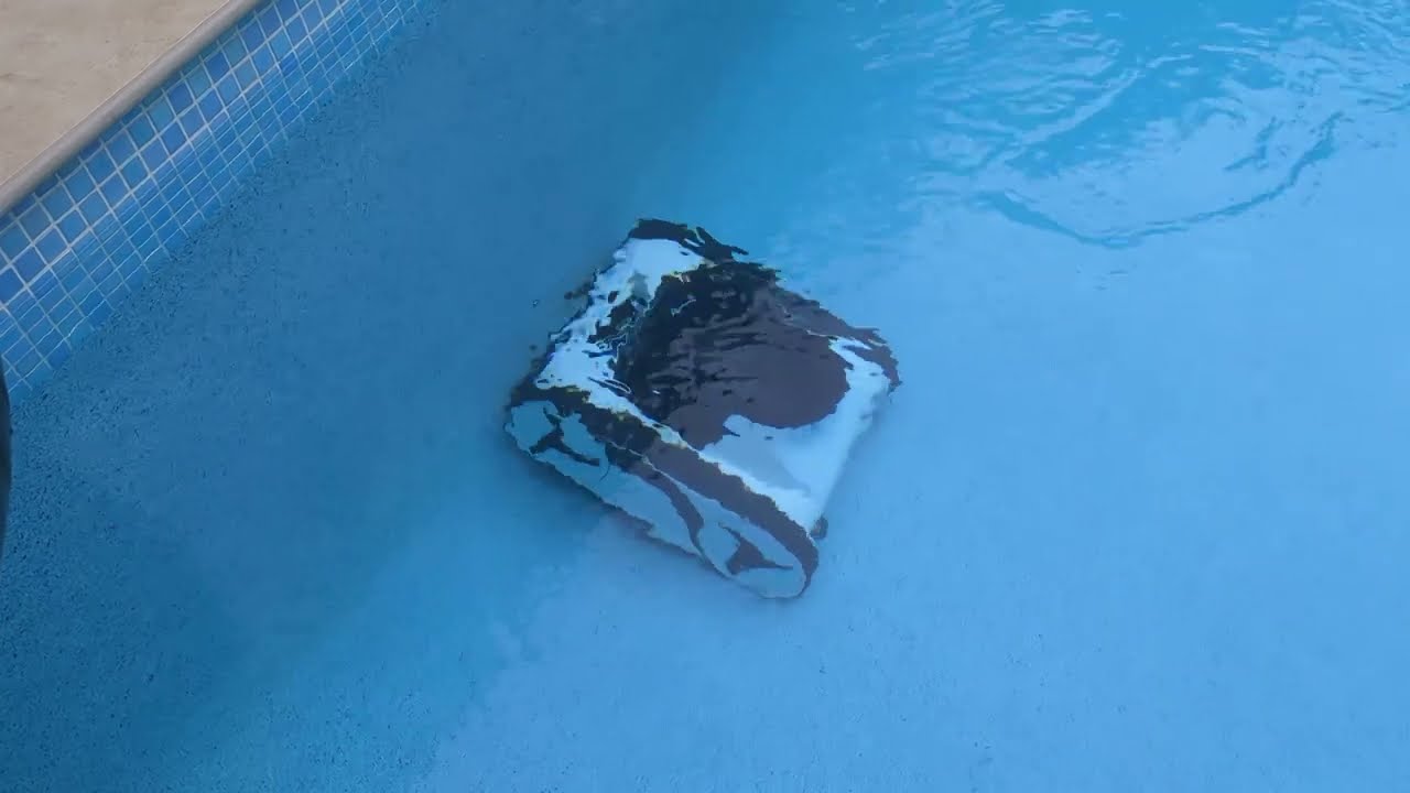 Platy: The Madimack i60 AI Pool Cleaning Robot