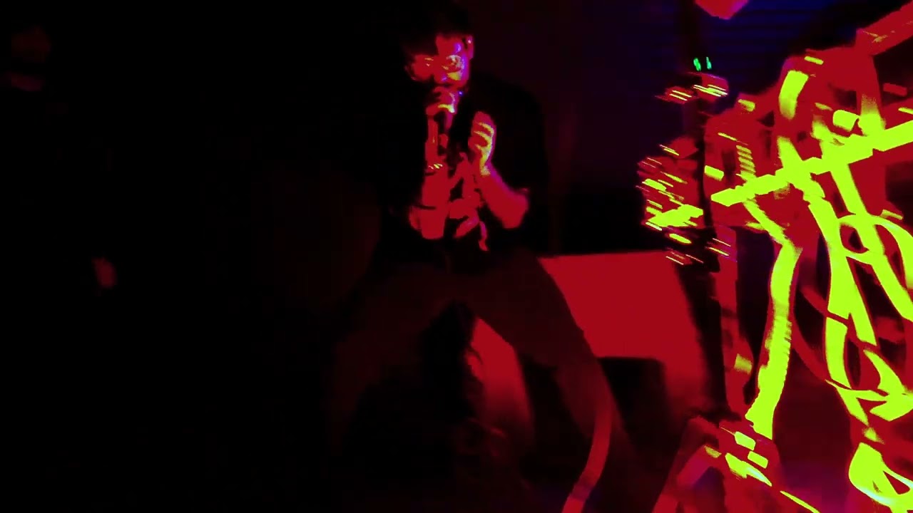 GILLIAN DREAM (RUBBER GLOVES, DENTON, TX 1 17 26)