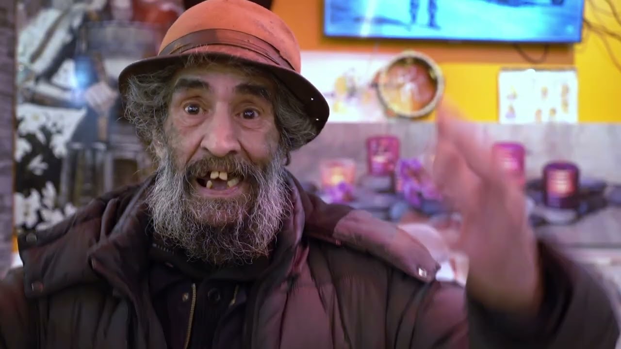 Aziz Tari : 