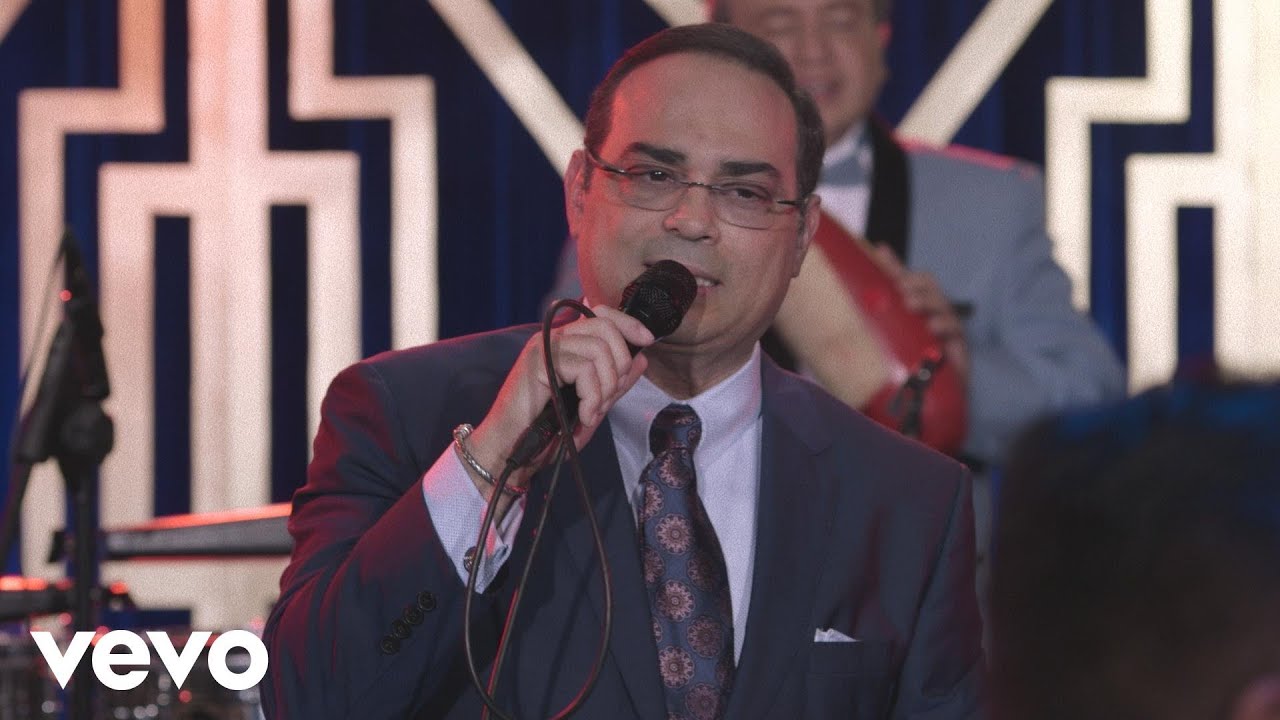 La Sonora Santanera - En la Orilla del Mar ft. Gilberto Santa Rosa