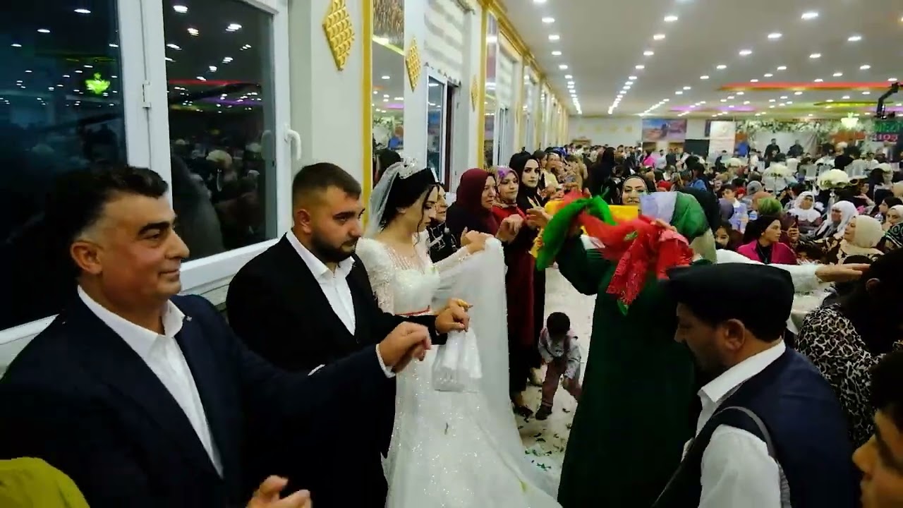 SERGEN & NARİN ÖZER AİLESİNİN MİTİNG DÜĞÜNLERİ