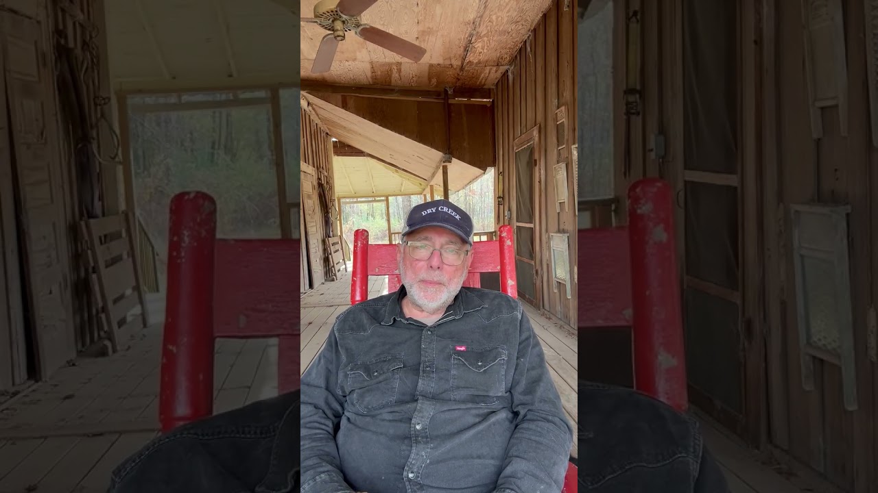 Curt Iles reads his new novel, “A Night in Winterset” from the Old House porch.