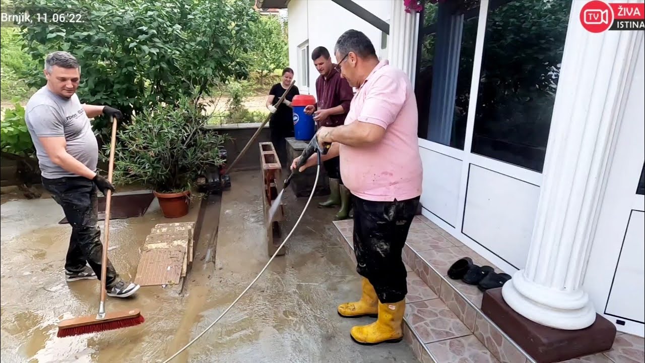 ŽIVA ISTINA#Sve se desilo u par minuta. Živote su sačuvali, imanja uništena.