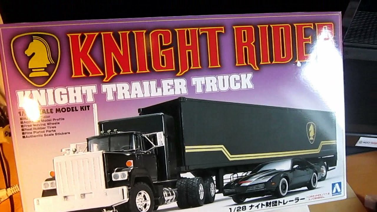 Unboxing Aoshima 1:28 Knight Trailer Truck ! The real Kitt ;-)
