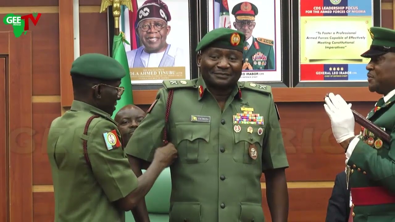 Watch How Chief Of Defence Staff Gen. Lucky Irabor Signs Out & Transfer Power To Maj Gen. C Musa