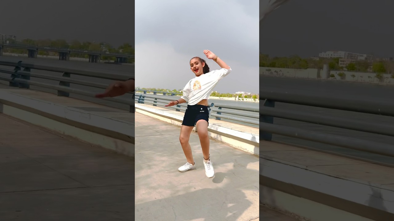 Teeno majedaar che&hearts;️😘#kashishpatel #danceshorts #trendingshorts #ytshorts #dancevideo #dance #viral