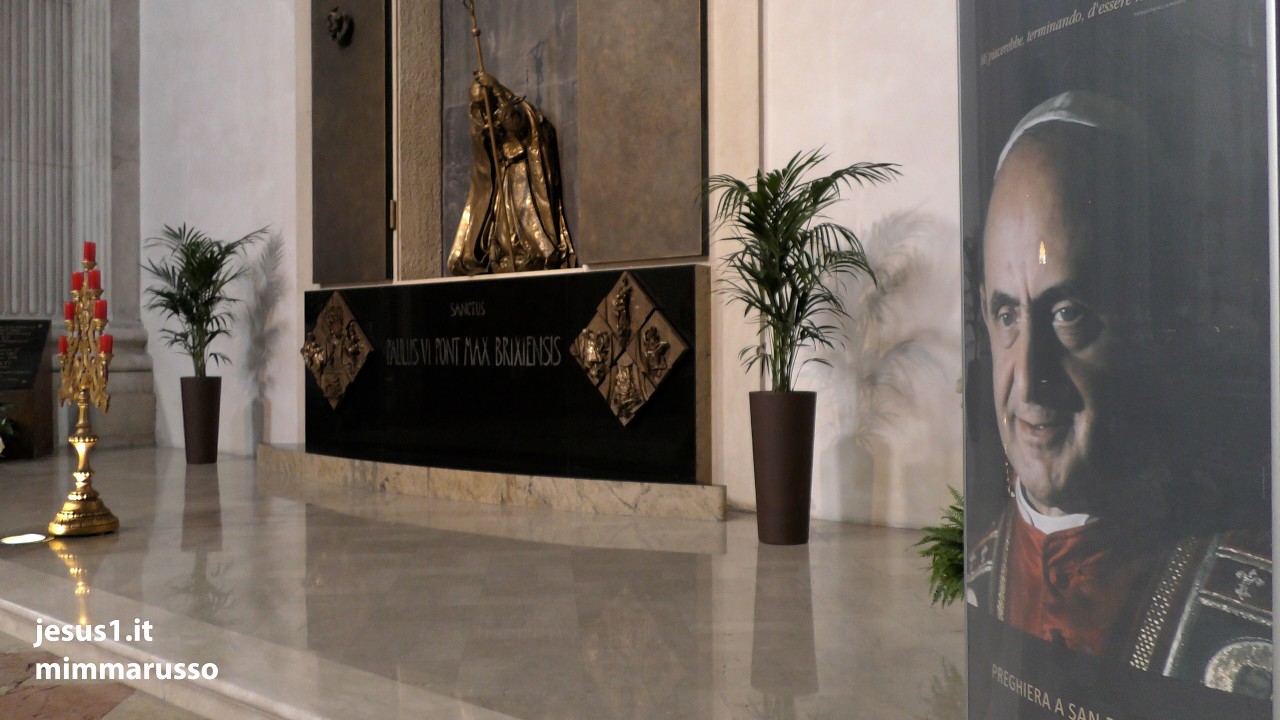 Brescia LA CHIESA DI PAOLO VI, Duomo Nuovo